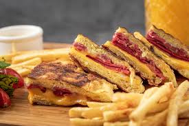 Sucuklu Bazlama Tost